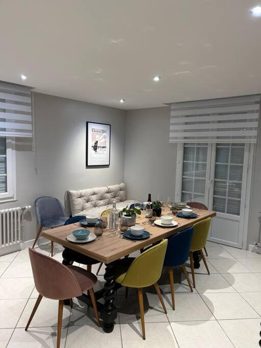 Maison Familiale Face A La *